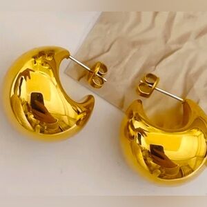 Gold Chunky Geometric Stud Earrings